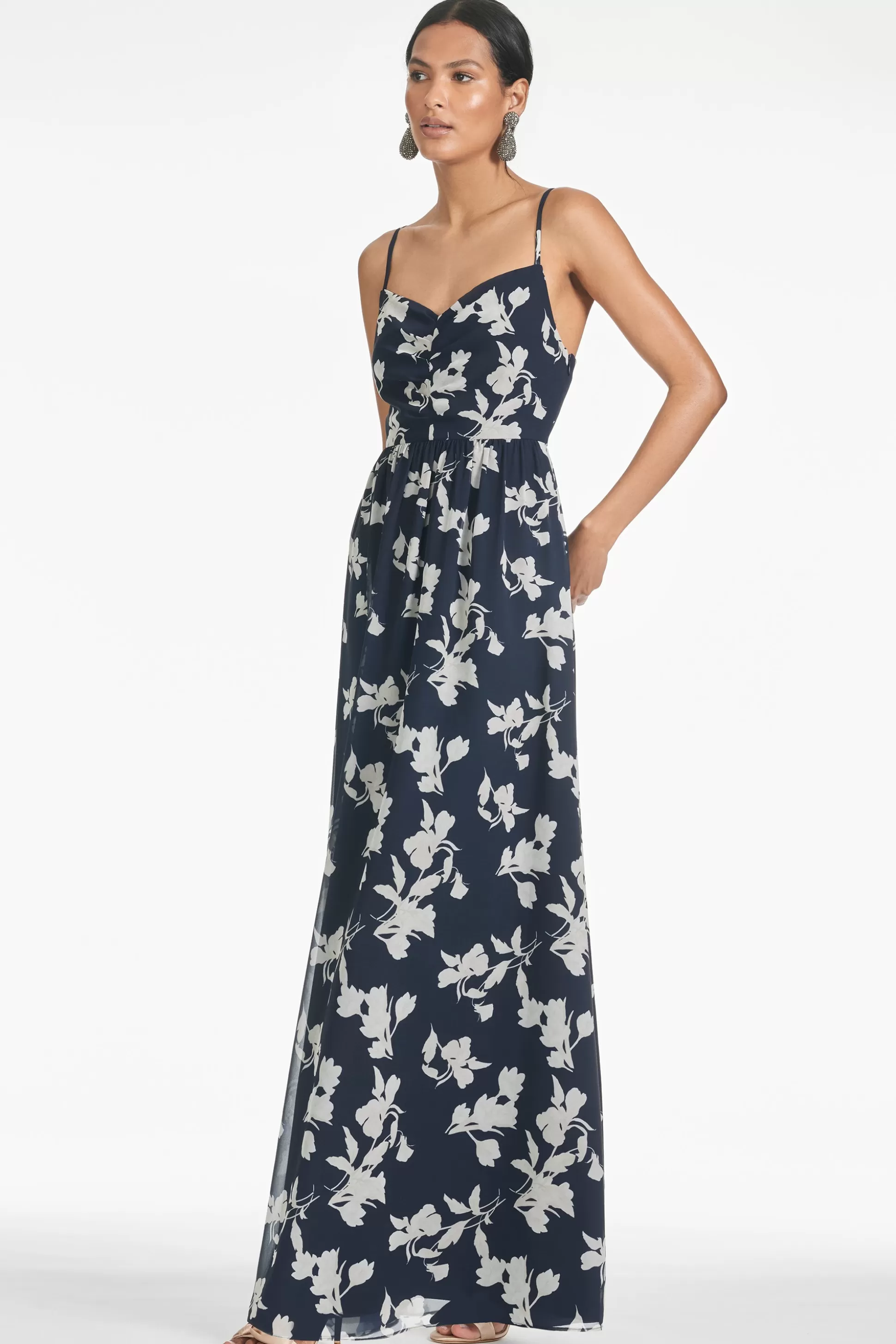 Sachin & Babi Plus Sizes | Sleeveless<Sienna Gown - Navy Venetia Petal Navyvenetiapetal