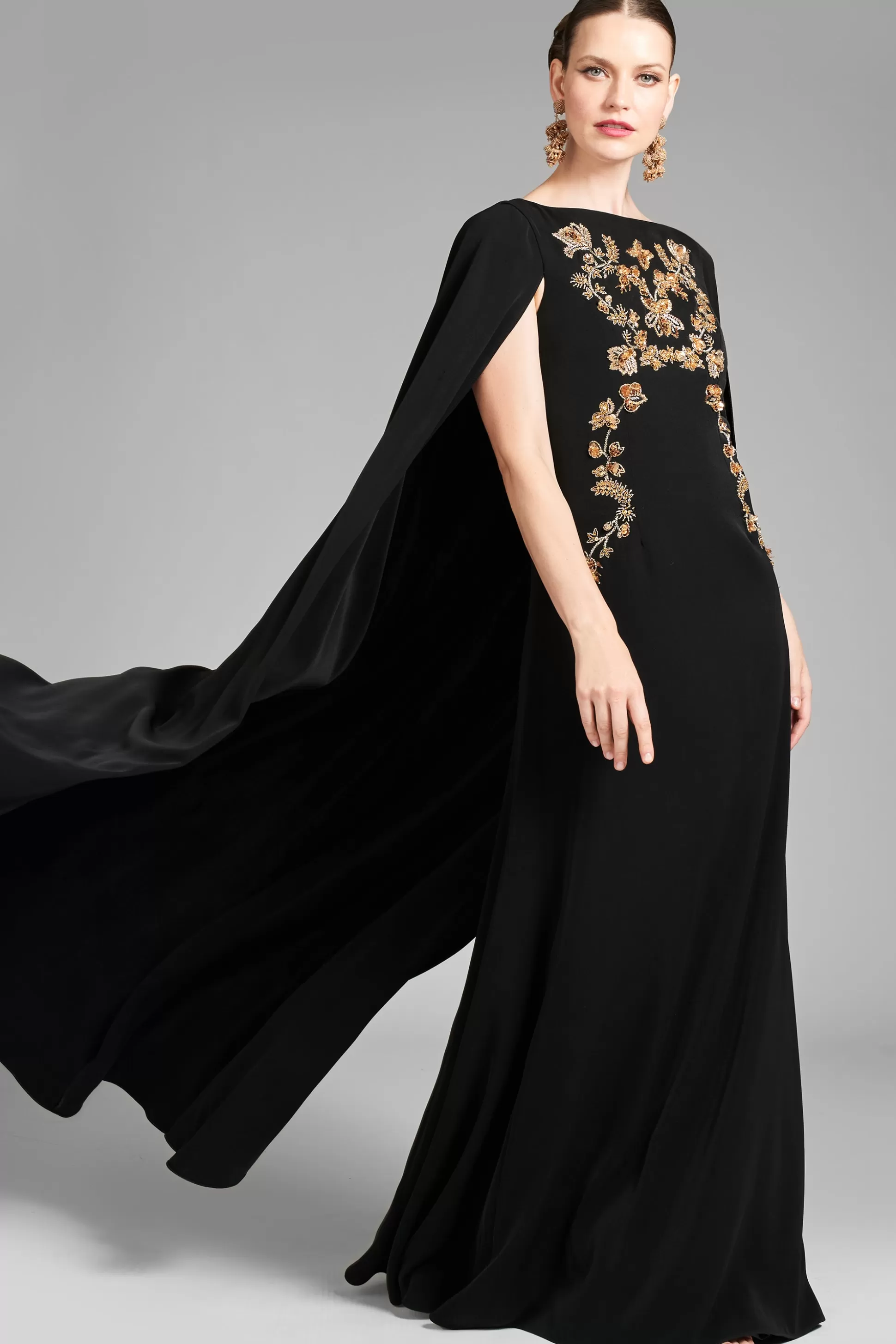 Sachin & Babi Sleeveless<Vittoria Gown - Black